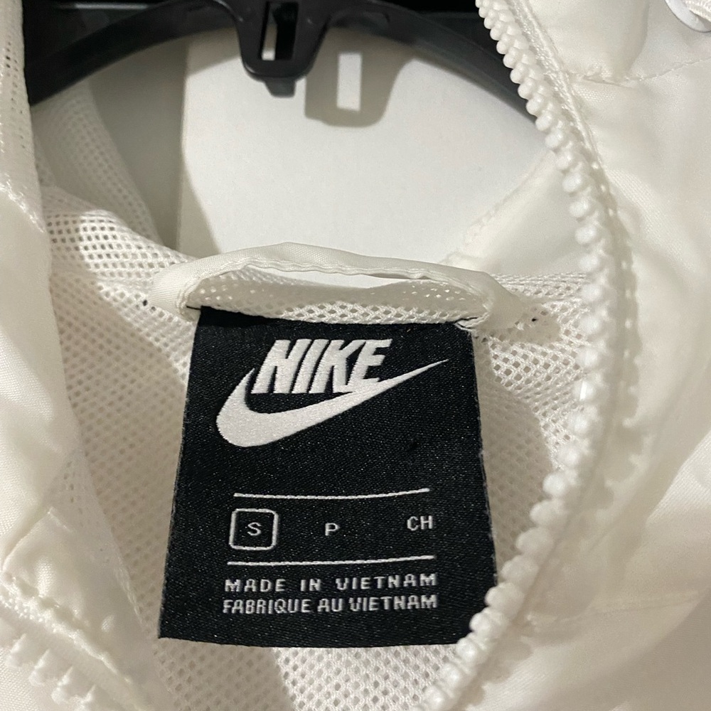 Nike jacket - Picture 4 of 5